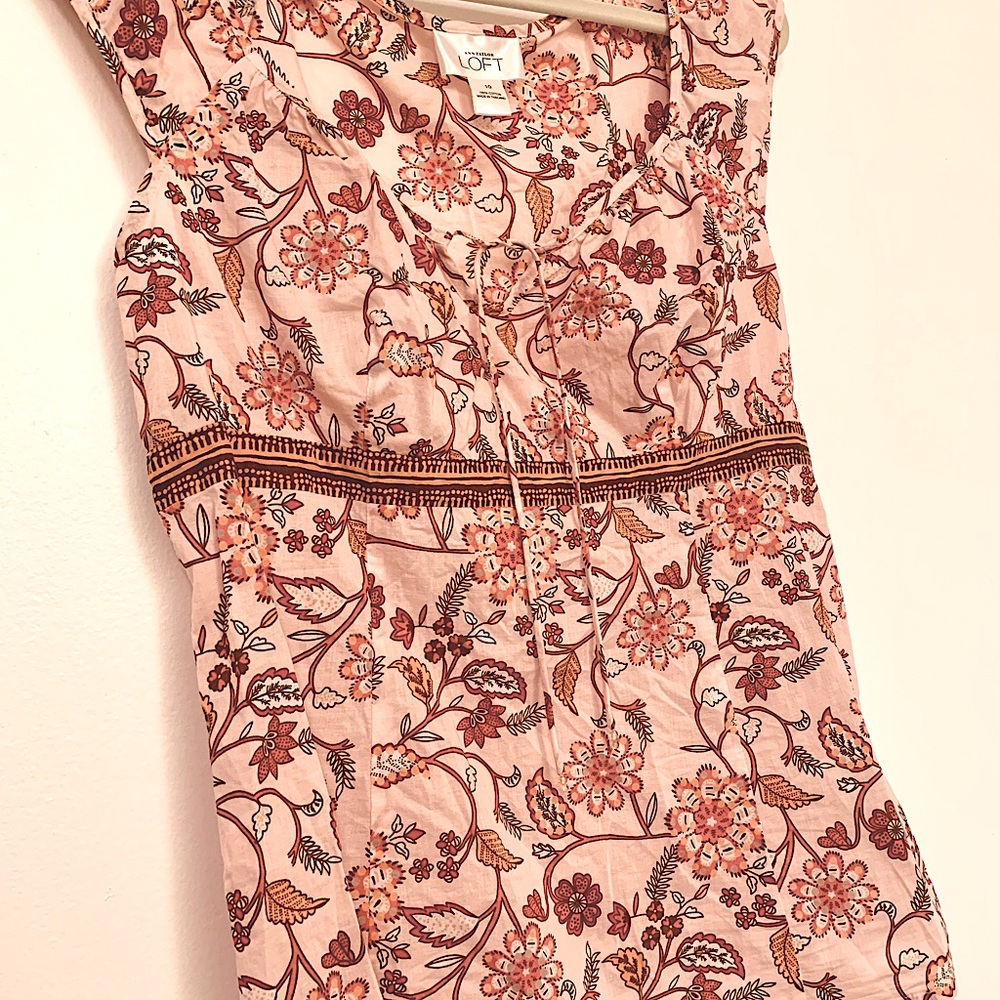 Pink Floral Print Sleeveless Top by AT Loft Cool Cotton Size 10